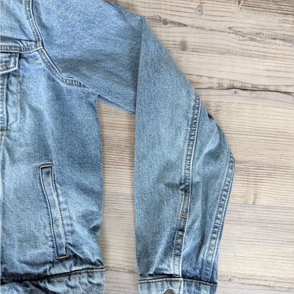 Light Blue Denim Jacket- express size XL - Picture 3 of 4